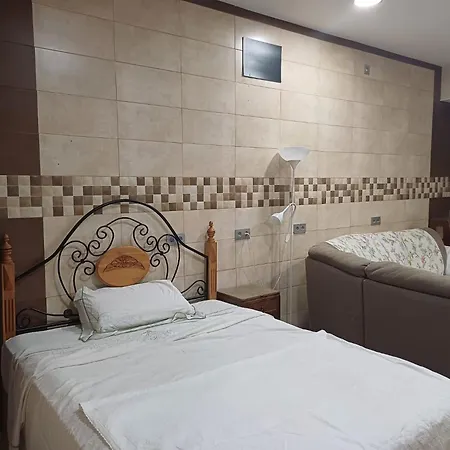 Comfy In The Countryside Bonito Y Grande Estudio Apartment Alhaurin de la Torre